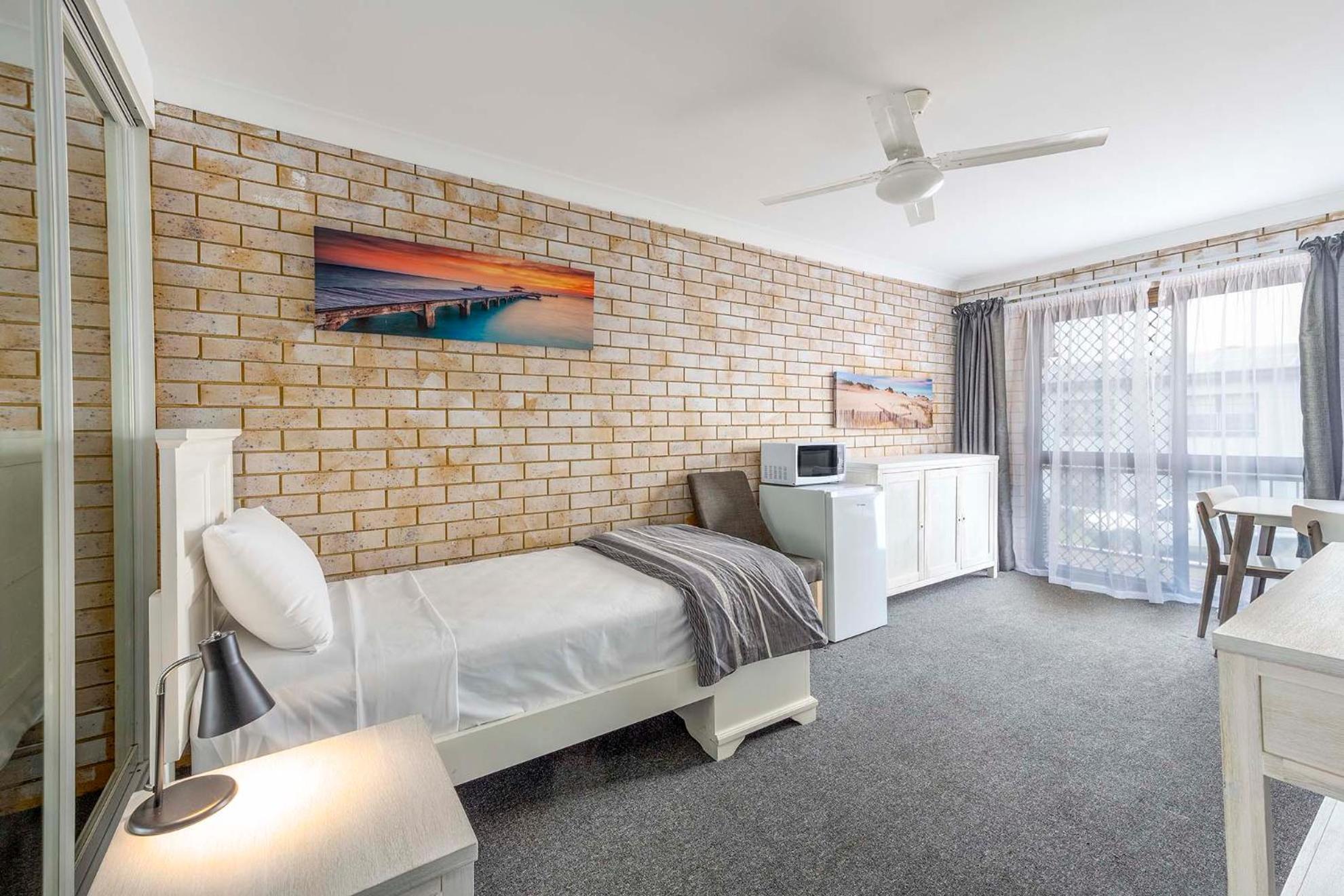 Coast Inn Motel Балина Екстериор снимка