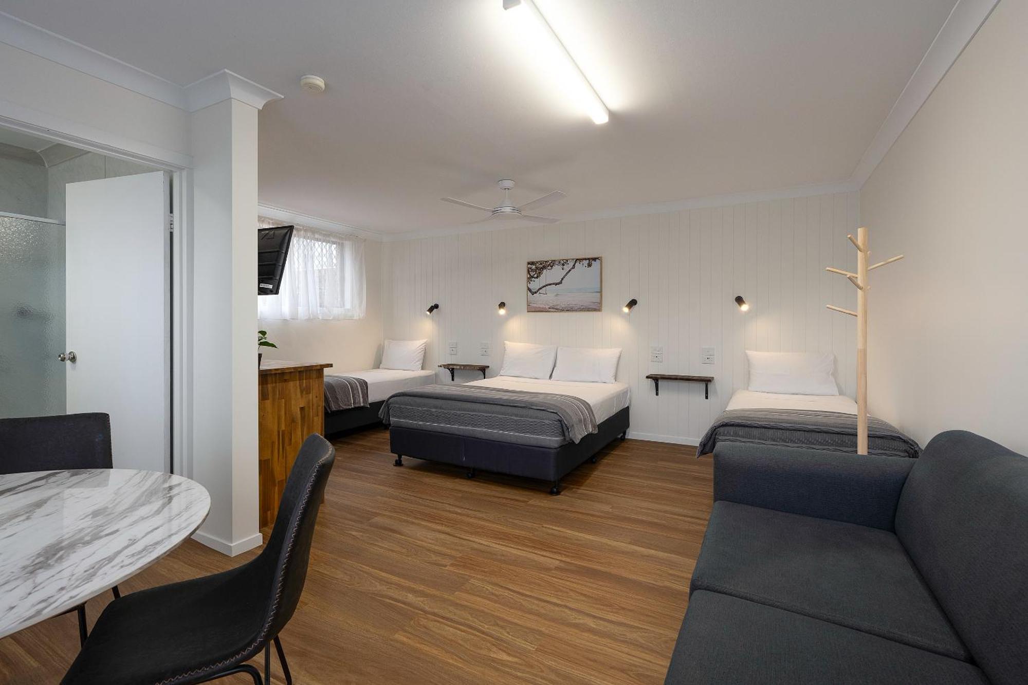 Coast Inn Motel Балина Екстериор снимка