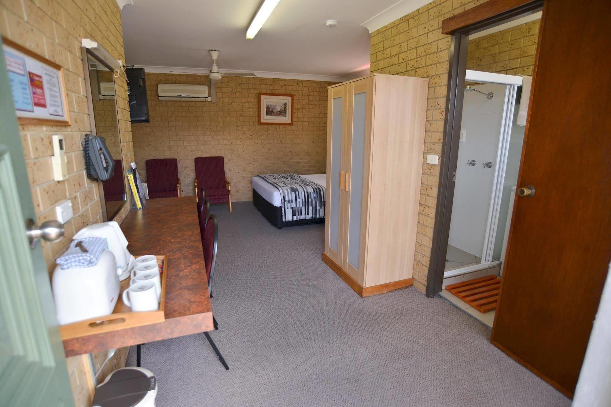 Coast Inn Motel Балина Екстериор снимка
