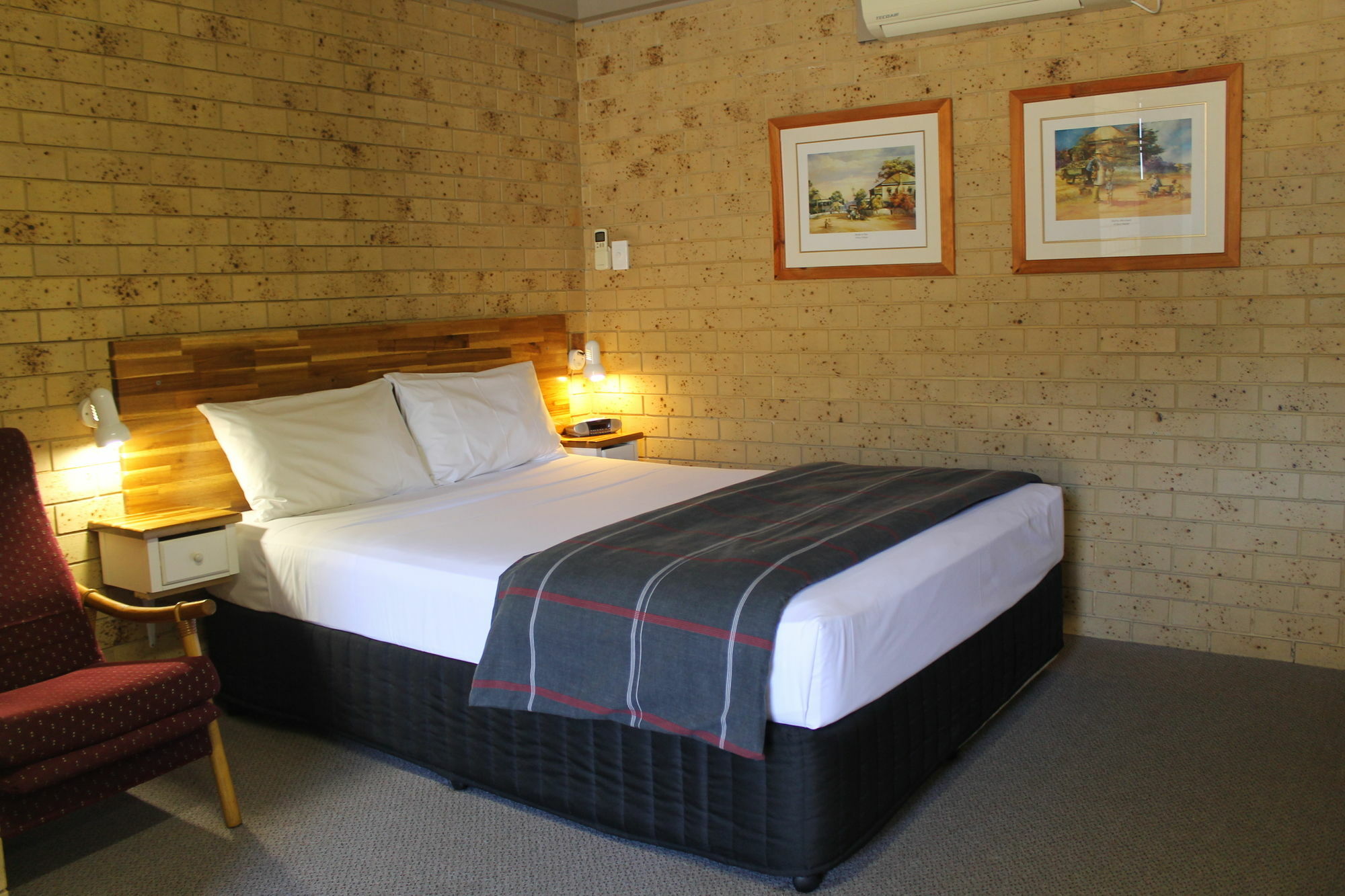 Coast Inn Motel Балина Екстериор снимка